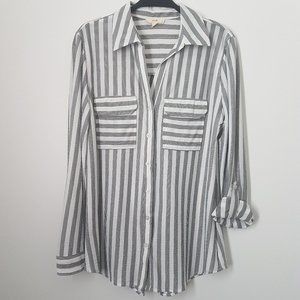 E&M White/Black stripe top